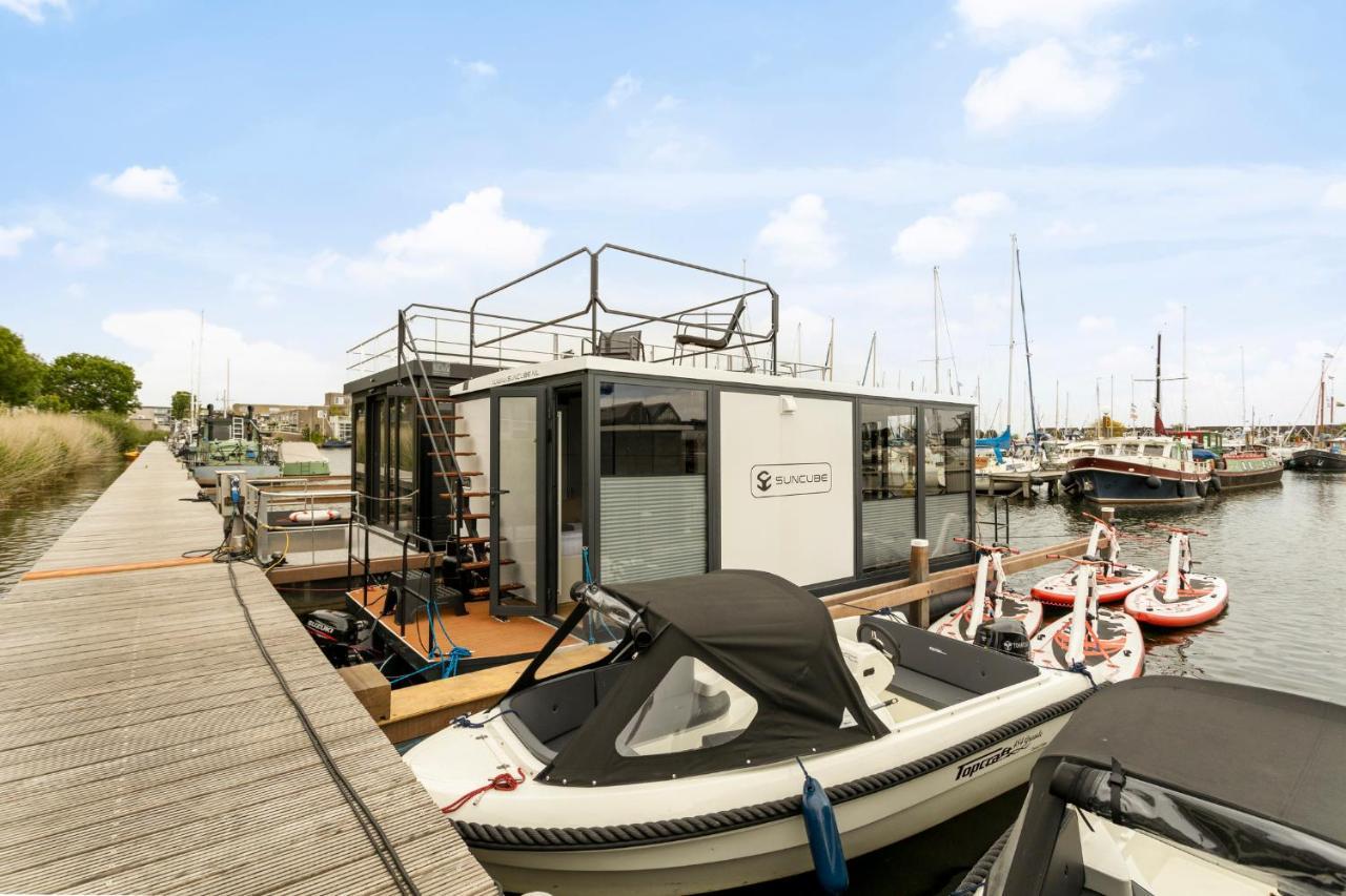Cosy Tiny Houseboats Near Beach And Restaurants By Weltevreden Experience Зеволде Экстерьер фото