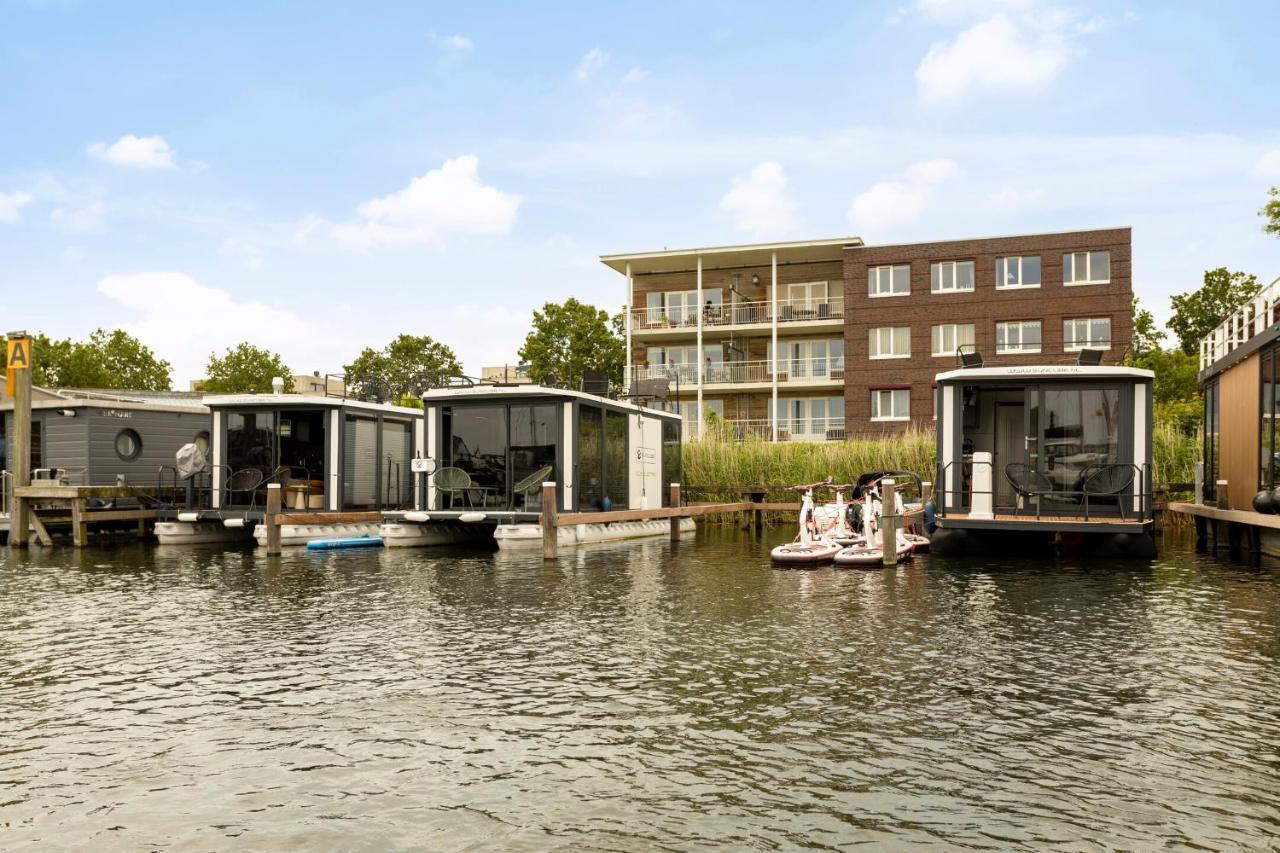Cosy Tiny Houseboats Near Beach And Restaurants By Weltevreden Experience Зеволде Экстерьер фото